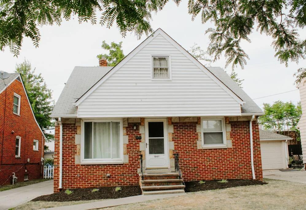 Cozy House Near Lake Erie, 10 Minutes To Downtown. Cleveland Exteriör bild