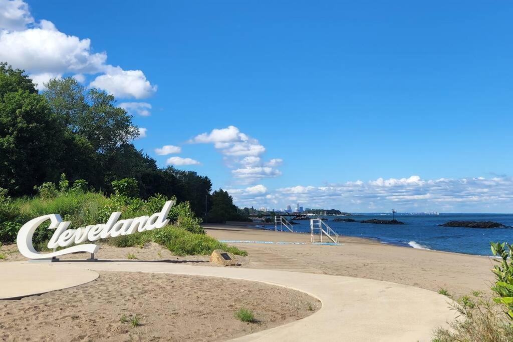 Cozy House Near Lake Erie, 10 Minutes To Downtown. Cleveland Exteriör bild