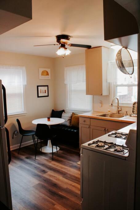Cozy House Near Lake Erie, 10 Minutes To Downtown. Cleveland Exteriör bild