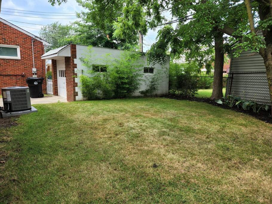 Cozy House Near Lake Erie, 10 Minutes To Downtown. Cleveland Exteriör bild
